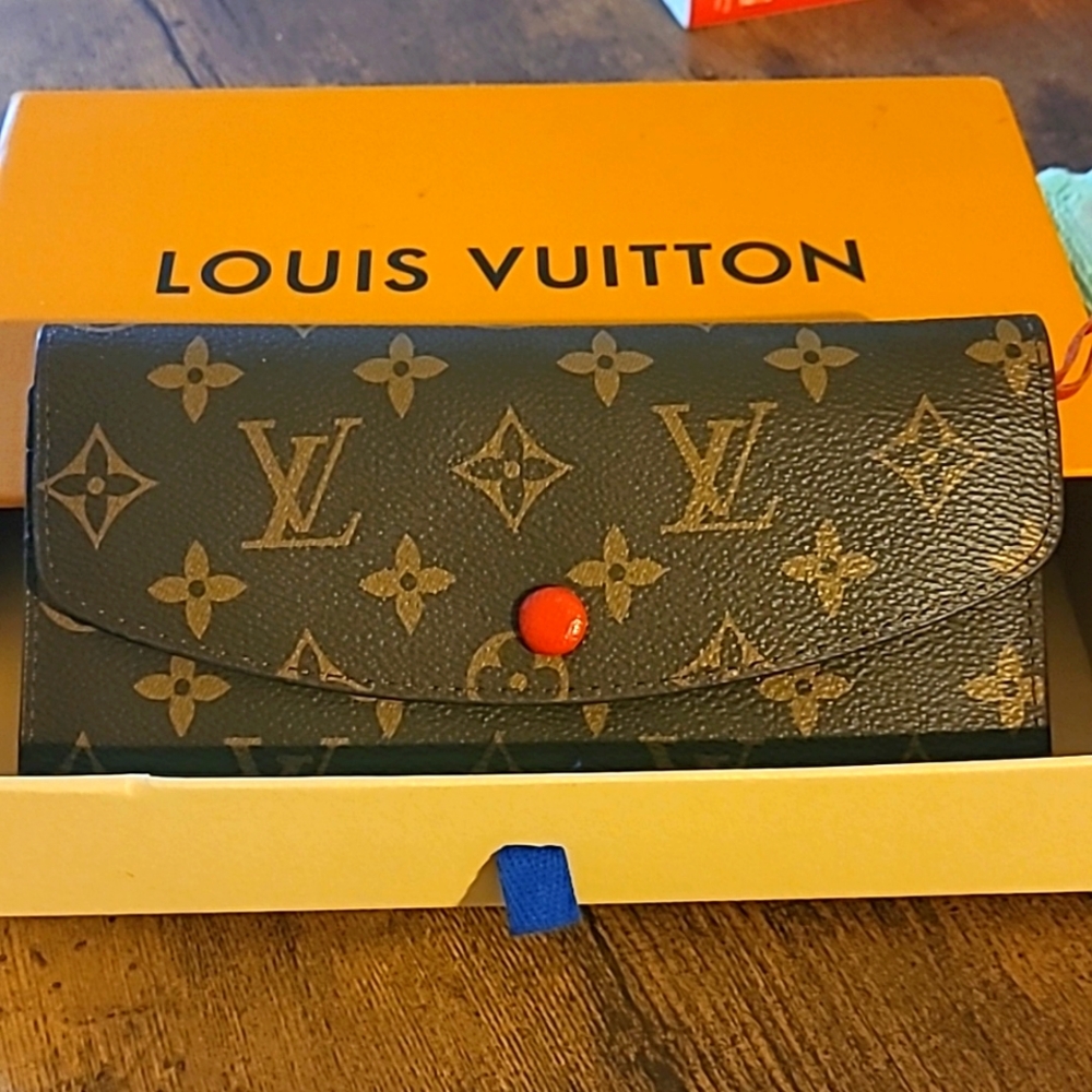 Wallet New lv - Picture 2 of 14